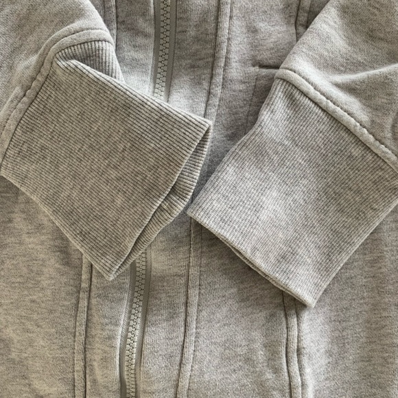 Asymmetric Lululemon zip hoodie - Picture 15 of 15